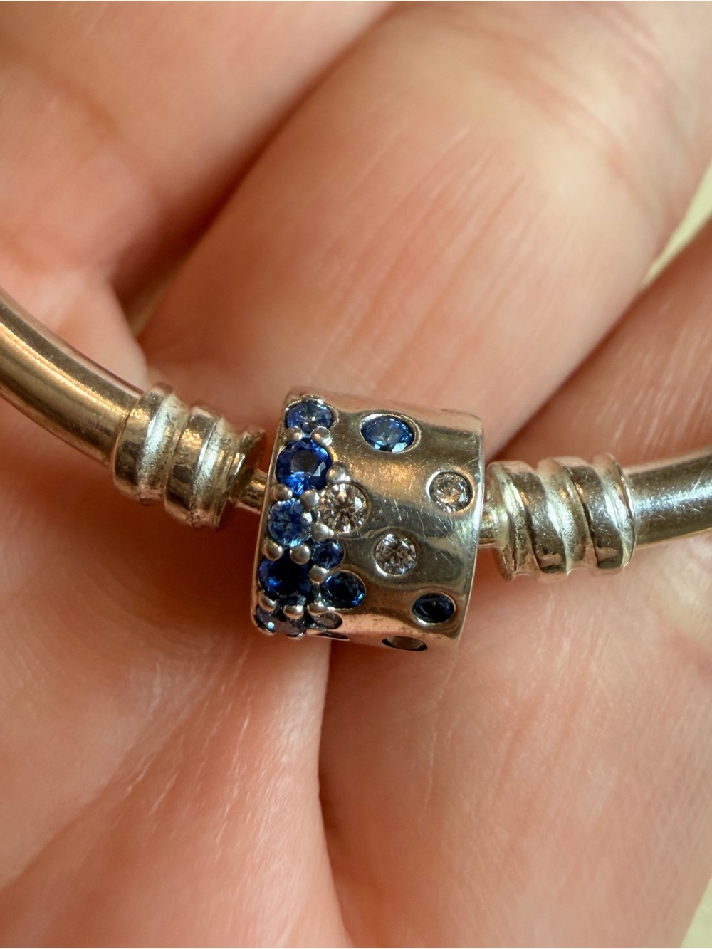 PANDORA 925 Blue Sparkle Barrel Clasp Charm Bangle - Picture 3 of 12
